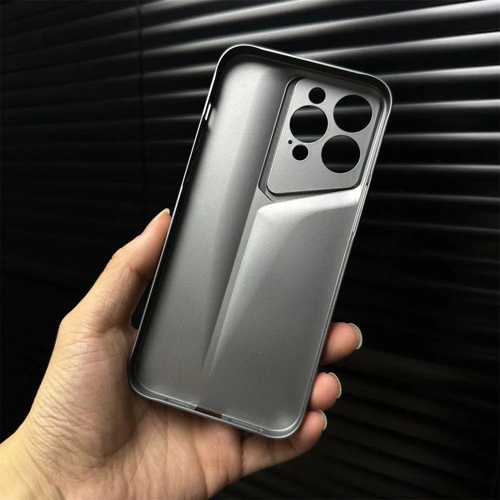 Sabre Blade Cutting Edge Hard PC Case - iPhone 16 Series
