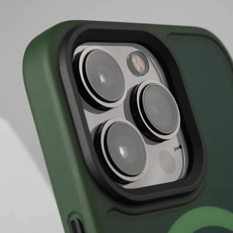 Shockproof Camera Protector Phone Case - Silicone MagSafe Case - Wireless Charging Compatible - iPhone 13 All Series